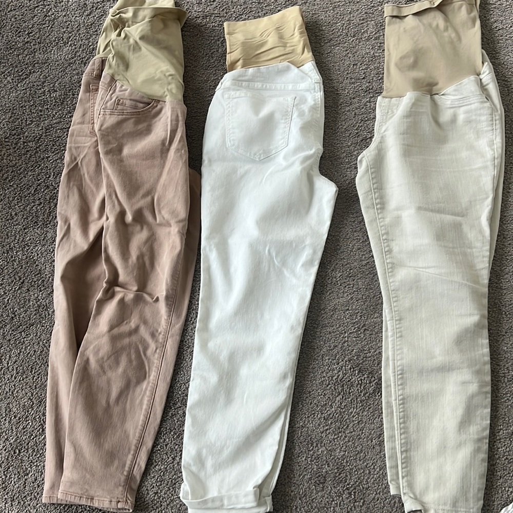 Maternity Pants LOOKING TO SELL FAST